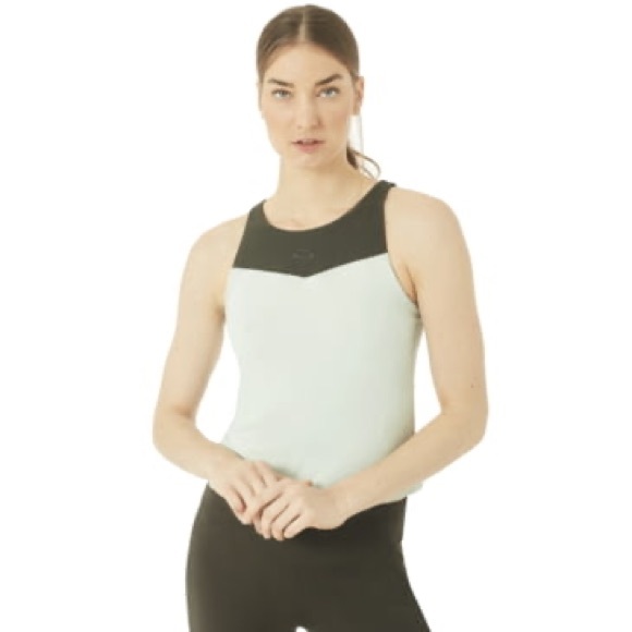 Oakley | Luxe Strappy Tank | Size Medium | - Picture 1 of 7
